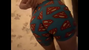 Batman V Superman : Eine schwule XXX-Parodie Teil 2 Porno-Video