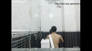 Pria gay Vietnam seks telanjang